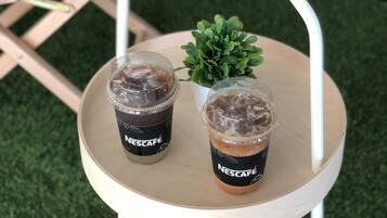 Daily cooked-to-order breakfast for a fee