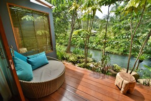 إطلالة على المياه