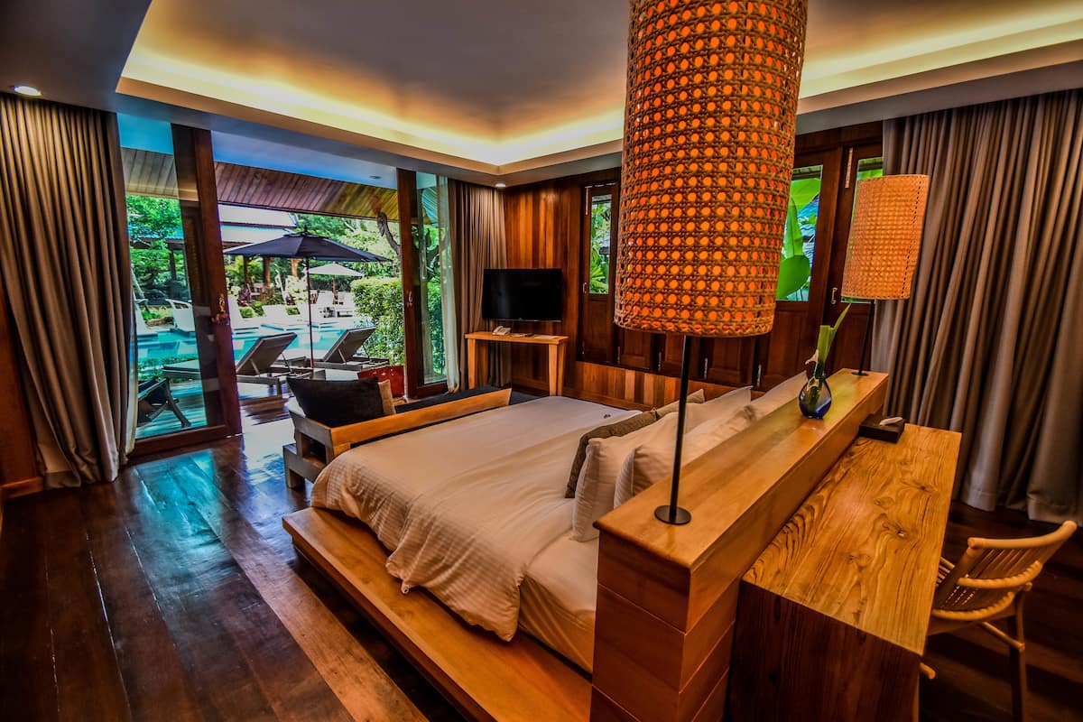 Vila luxo, 1 cama King, acesso à piscina | 1 quarto, cofres nos quartos, escrivaninha, cortinas blackout
