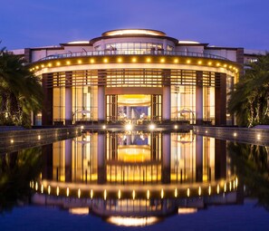 Exterior - Thousand Cranes Sanya Yazhou Bay Int'l Exchange Centre  (Sanya)