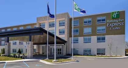 Holiday Inn Express & Suites Southgate - Detroit Area by IHG