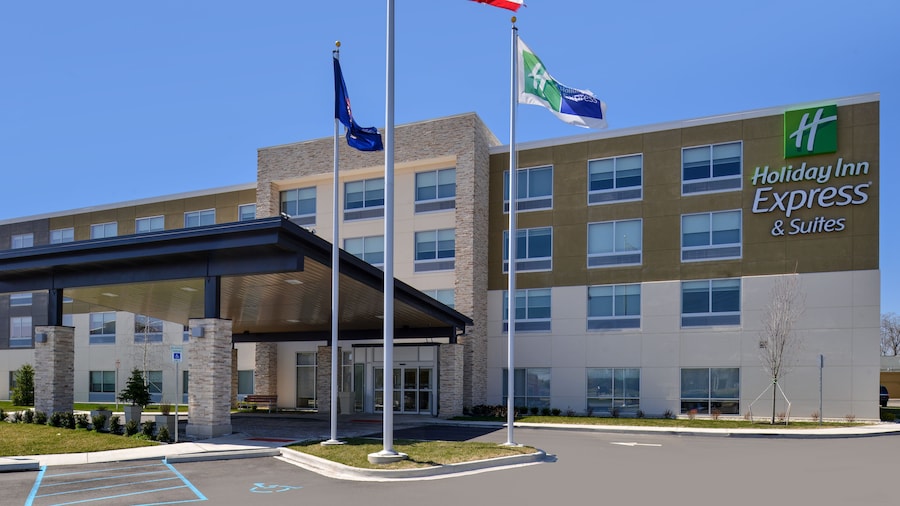 Holiday Inn Express & Suites Southgate - Detroit Area by IHG