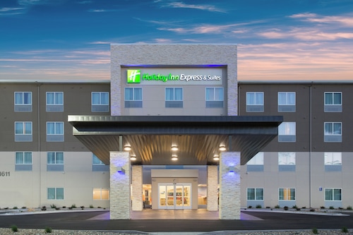 Holiday Inn Express & Suites Rapid City - Rushmore South by IHG