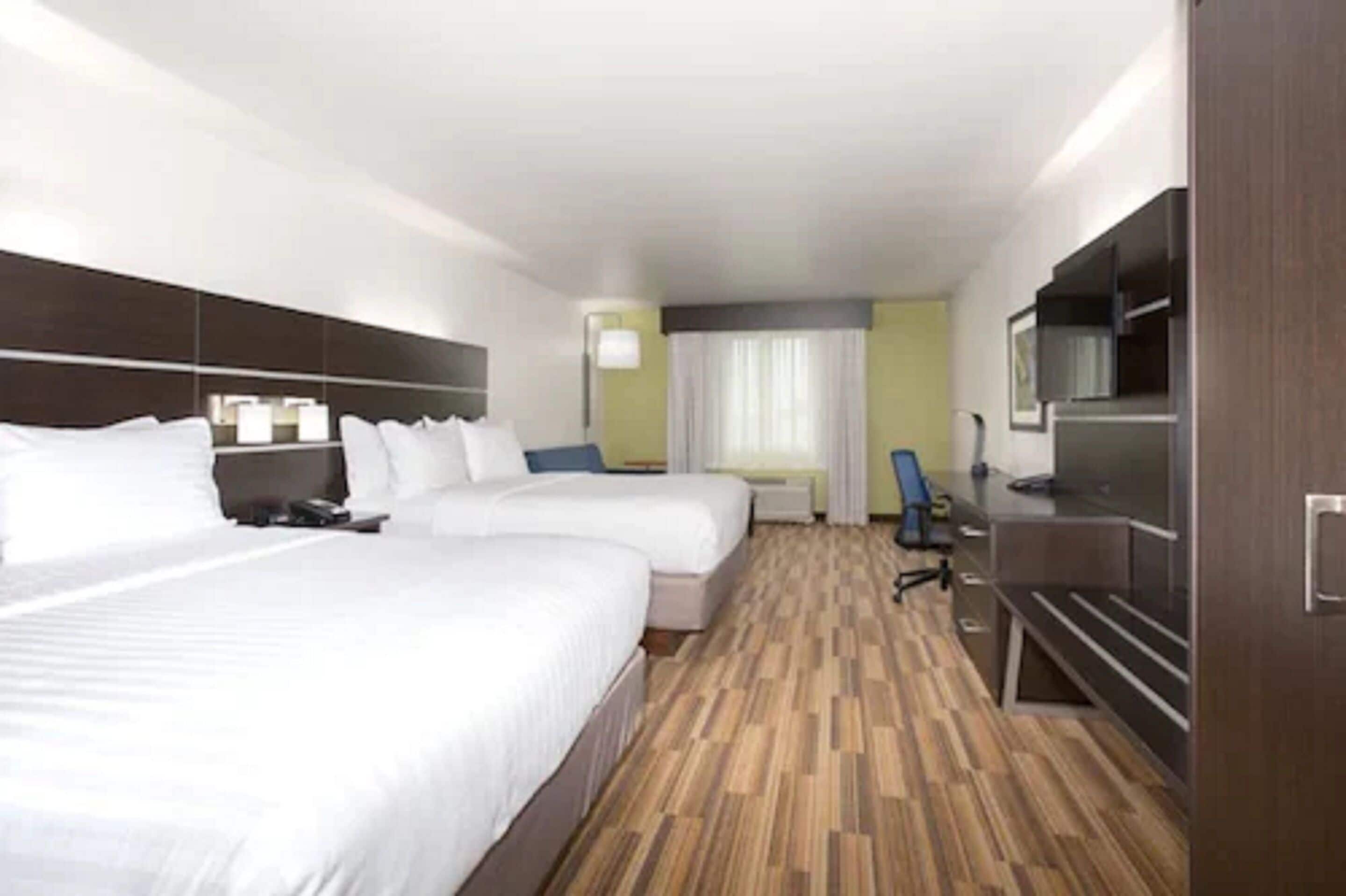 standard room, 2 queen beds, accessible, non smoking (mobility) | 1 bedroom, in-room safe, desk, blackout curtains