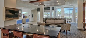 Holiday Inn Express & Suites Roswell by IHG