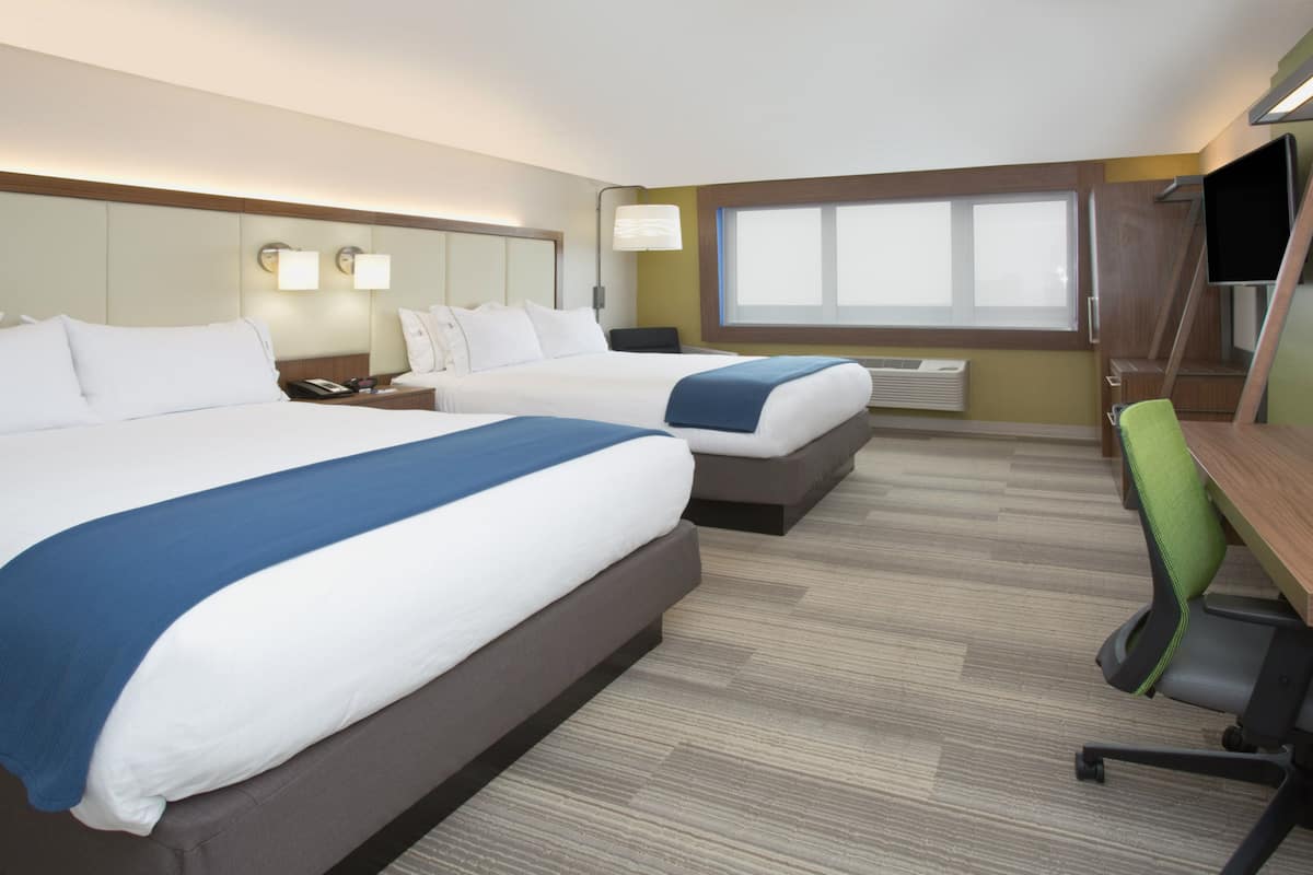 desk, free cots/infant beds, free wifi, bed sheets