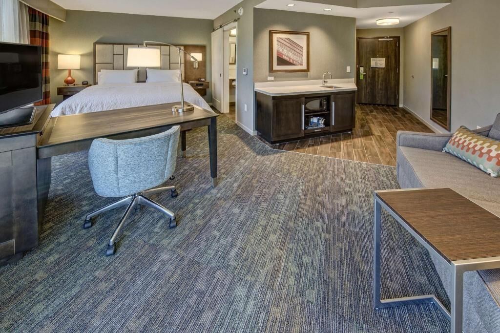 In-room safe, desk, laptop workspace, cots/infant beds