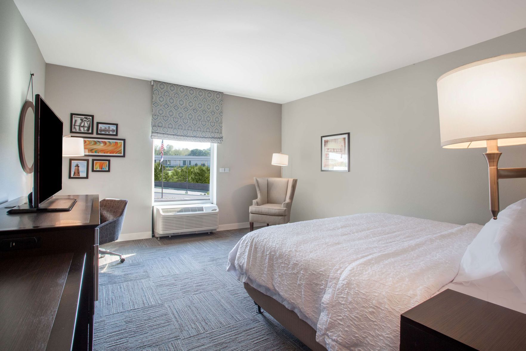 Premium bedding, down comforters, pillowtop beds, in-room safe