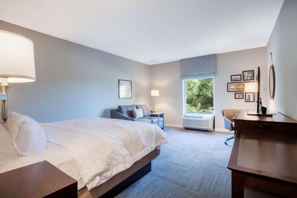 Premium bedding, down comforters, pillowtop beds, in-room safe