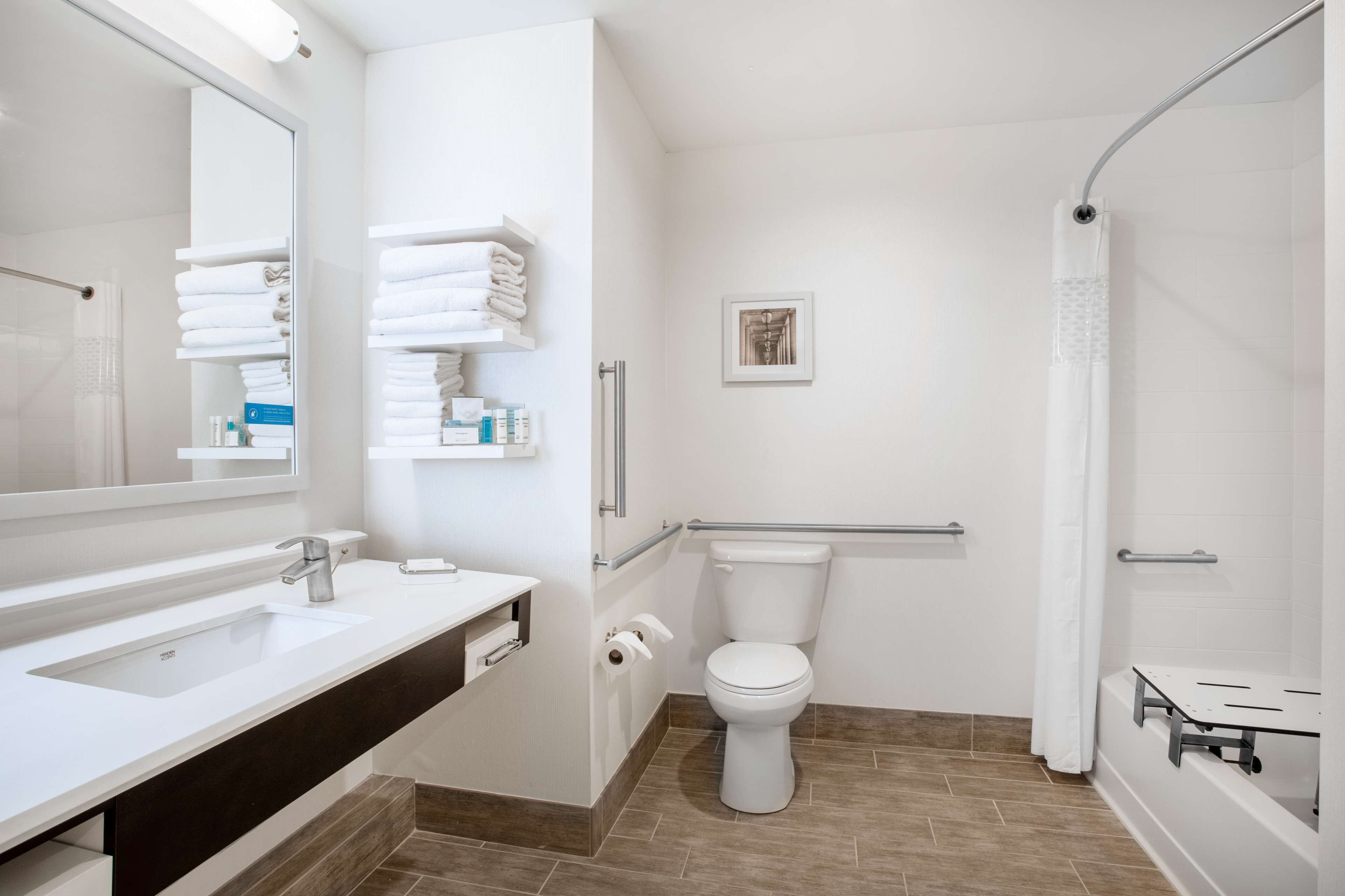 room, 2 queen beds, accessible, non smoking (w/ bathtub) | bathroom | hydromassage showerhead, free toiletries, hair dryer, towels