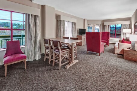 Black Fox Lodge Pigeon Forge, Tapestry Collection by Hilton - Image 40