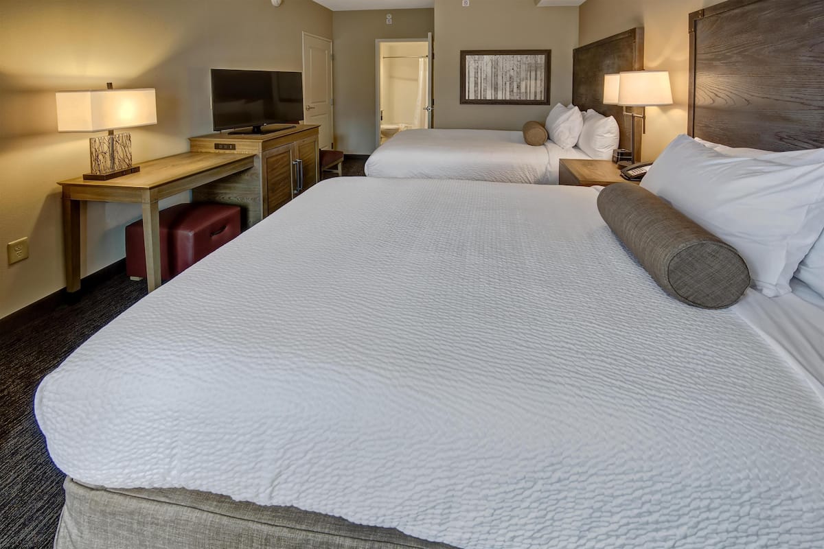 Ropa de cama de alta calidad y cortinas blackout