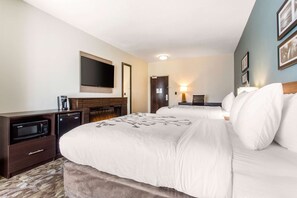 Premium bedding, desk, soundproofing, iron/ironing board - Sleep Inn & Suites Middletown - Goshen (Middletown)