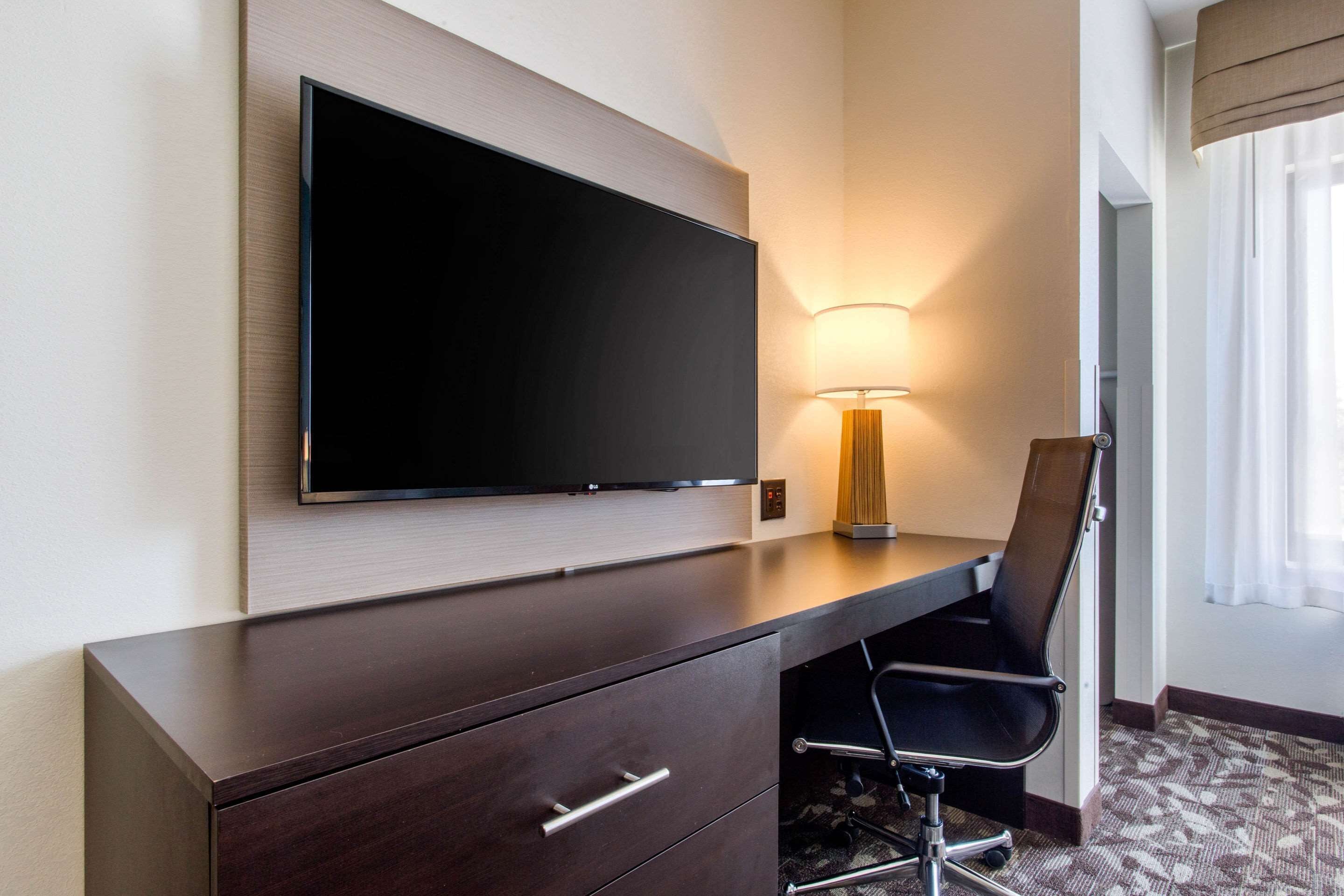 room, 1 king bed, accessible, non smoking | premium bedding, desk, soundproofing, iron/ironing board