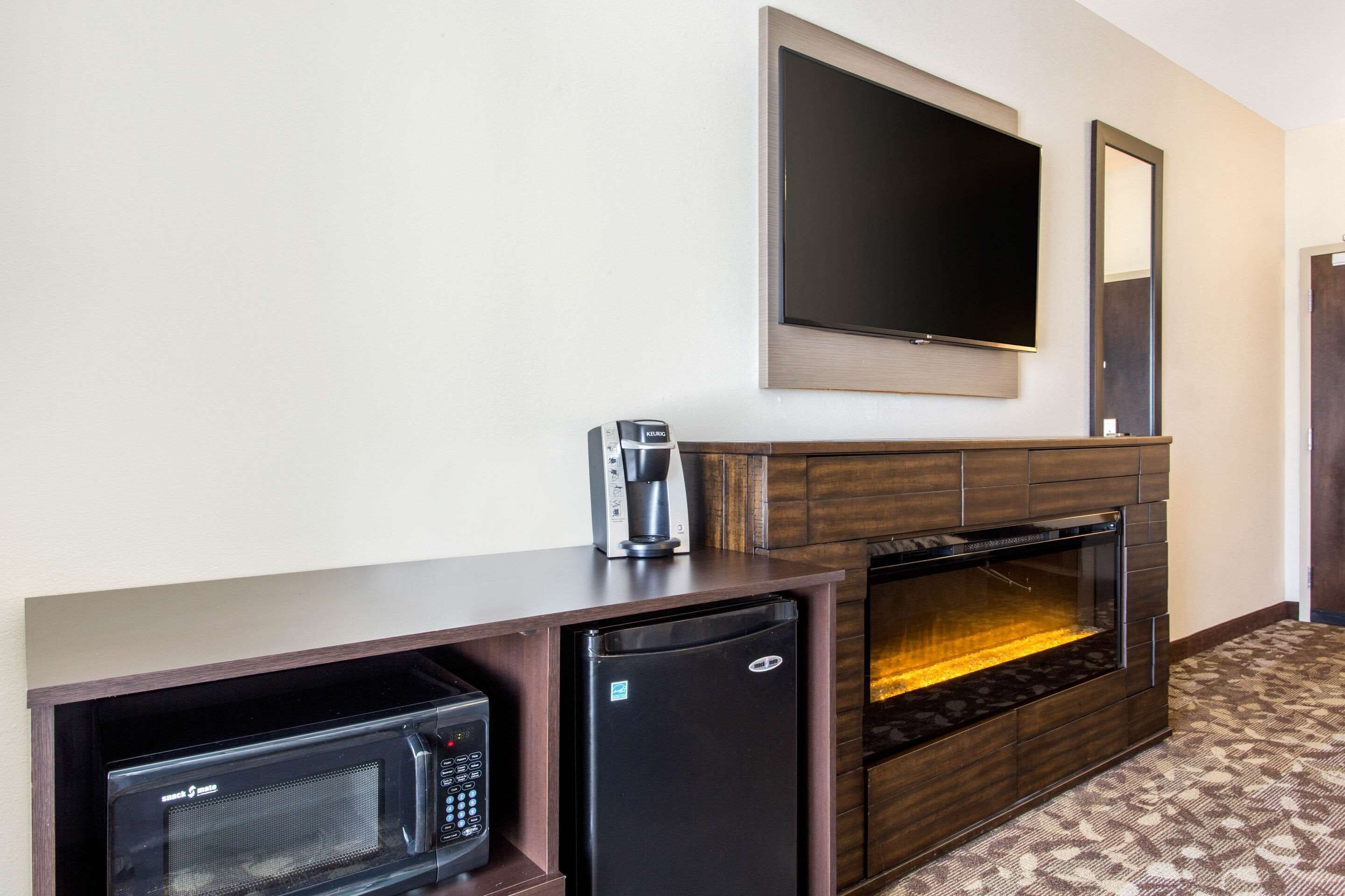 premium bedding, desk, soundproofing, iron/ironing board