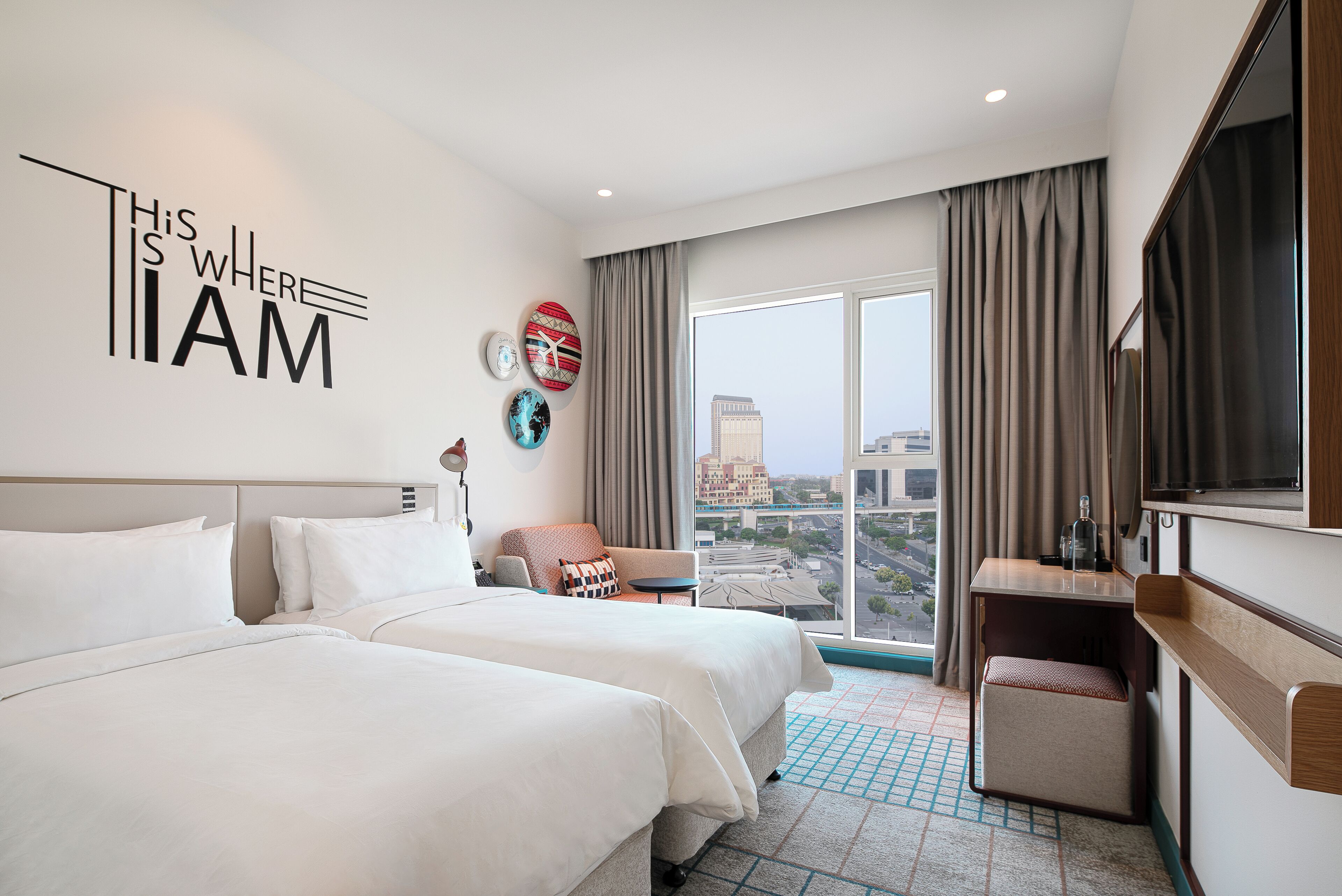 Rover Plus Room - Easy Access To Sheikh Zayed Road & Bur Dubai | 客房內保險箱、書桌、隔音、免費搖籃/嬰兒床