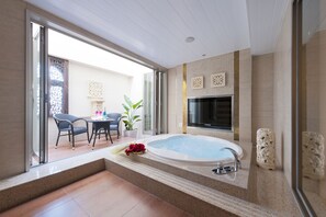 Maisonette Grand Suite | Terrace/patio