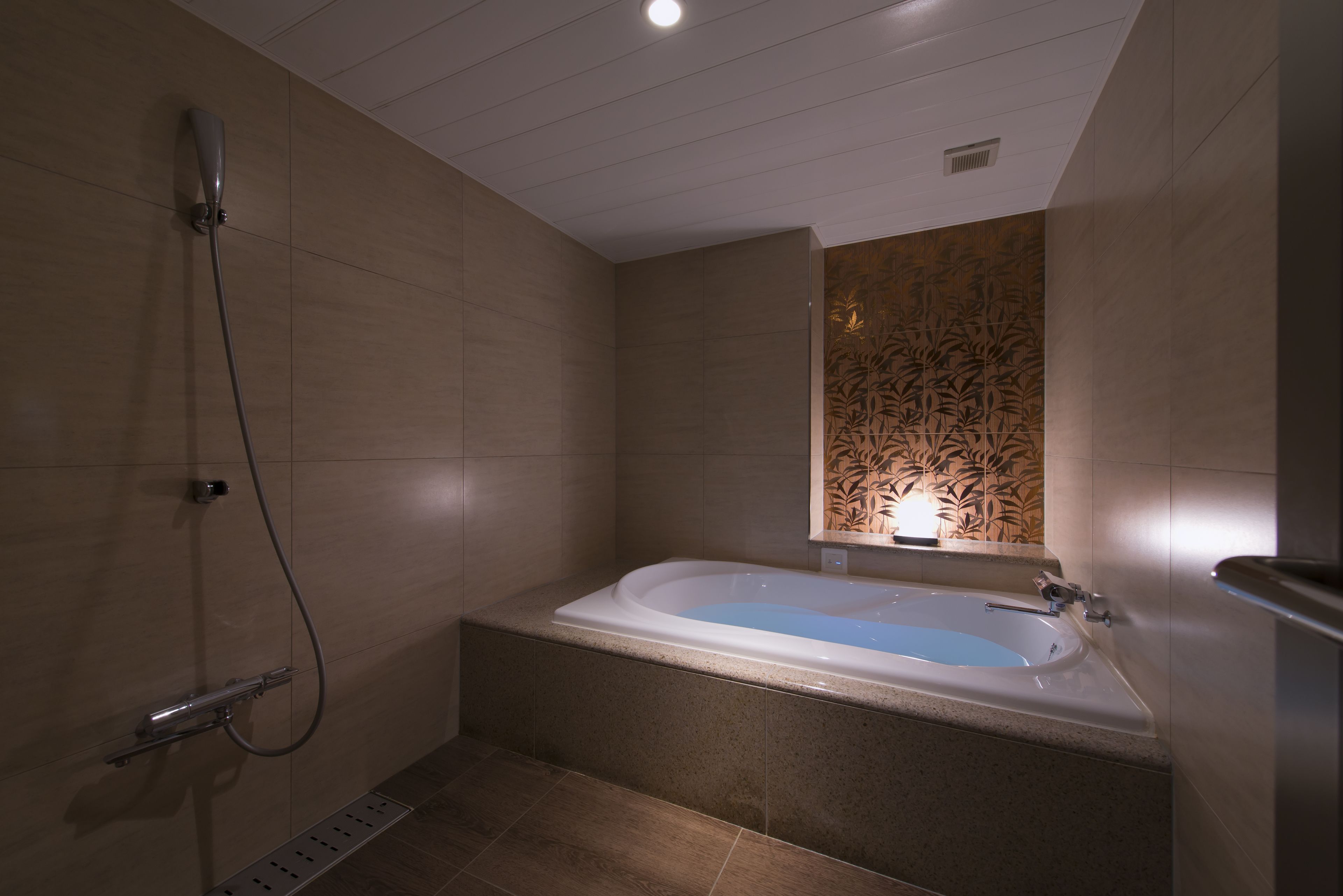 standard room (  s  ) | bathroom | separate bathtub and shower, jetted bath, free toiletries, hair dryer