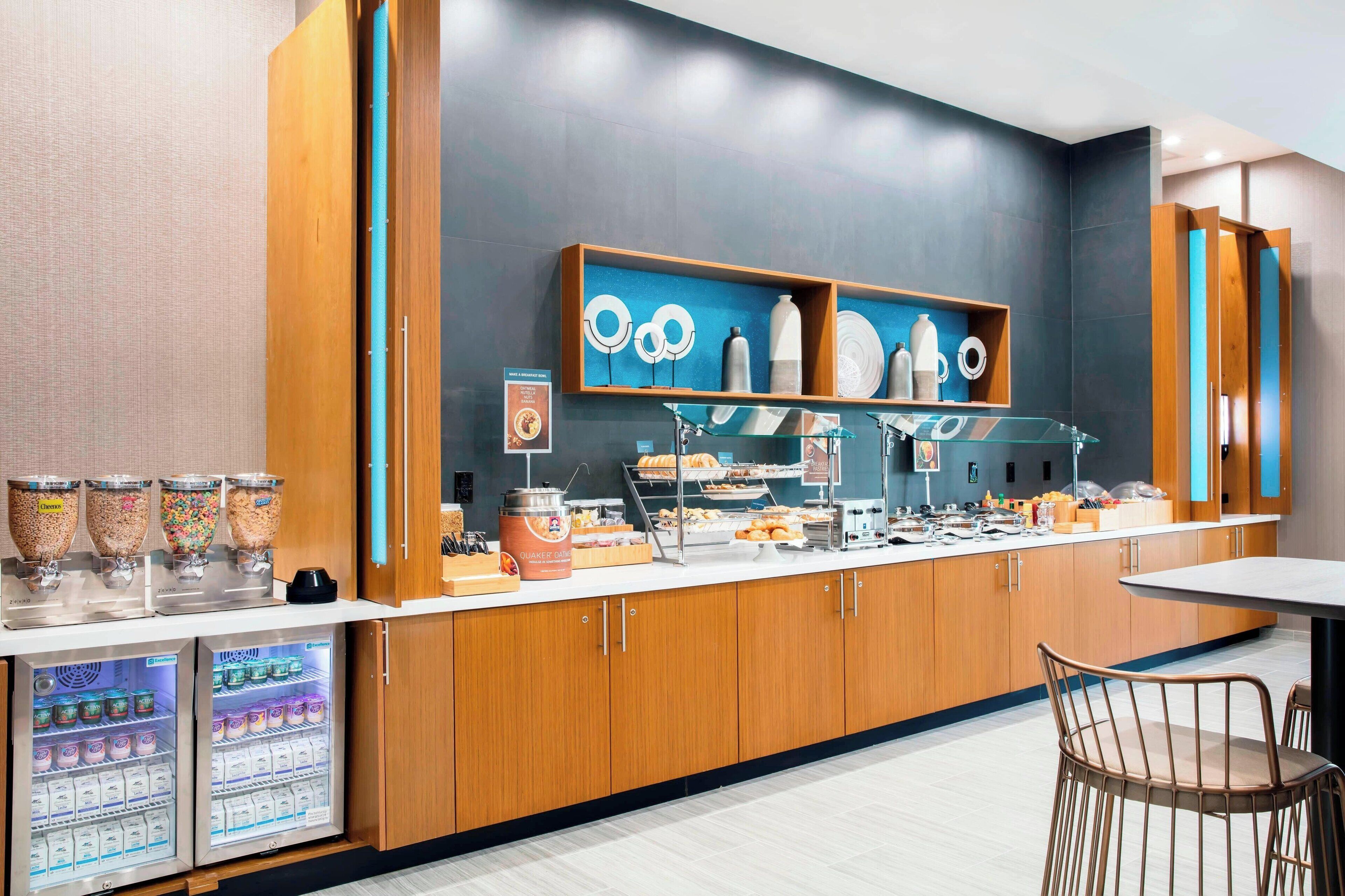 free daily continental breakfast