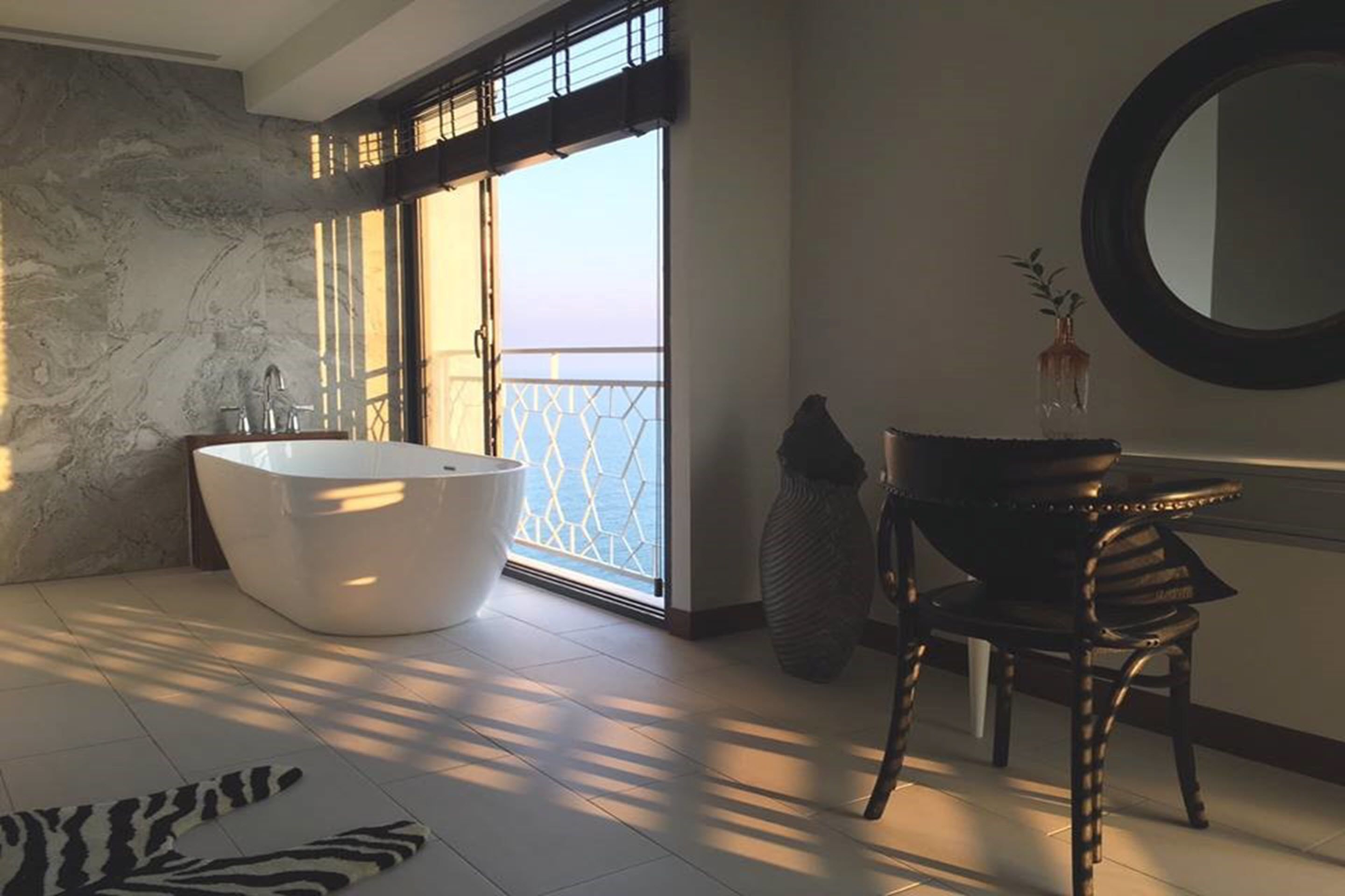 2 Bedrooms Suite | Dypt badekar