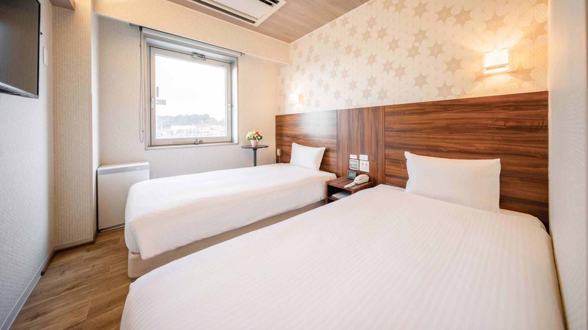 Blackout curtains, soundproofing, free WiFi, bed sheets