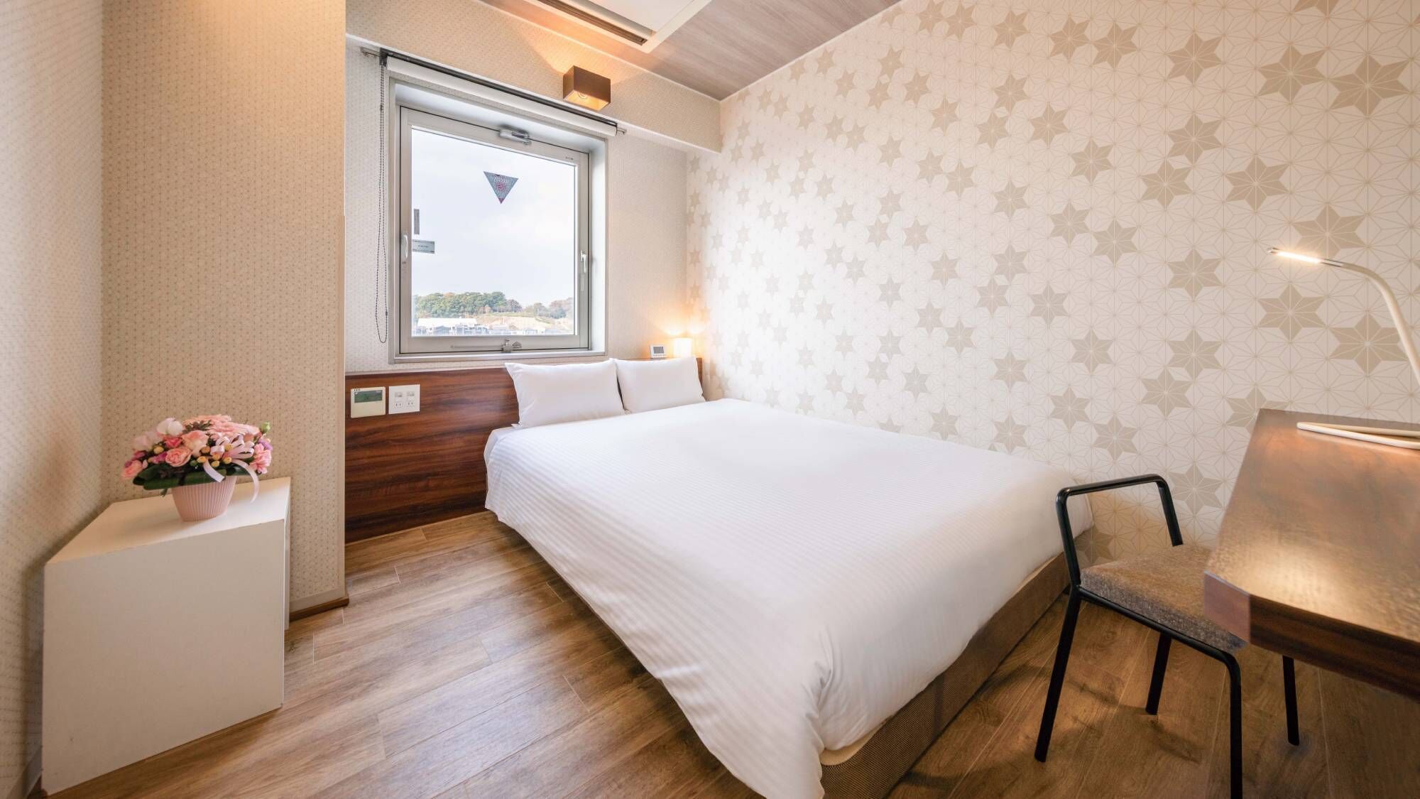 Blackout curtains, soundproofing, free WiFi, bed sheets