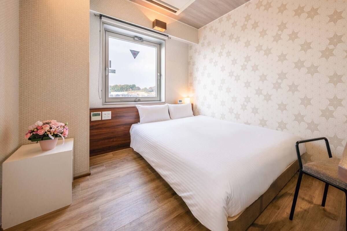 Rideaux occultants, chambres insonorisées, Wi-Fi gratuit, draps fournis