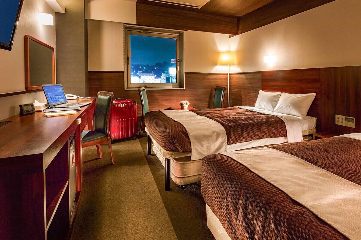 Rideaux occultants, chambres insonorisées, Wi-Fi gratuit, draps fournis