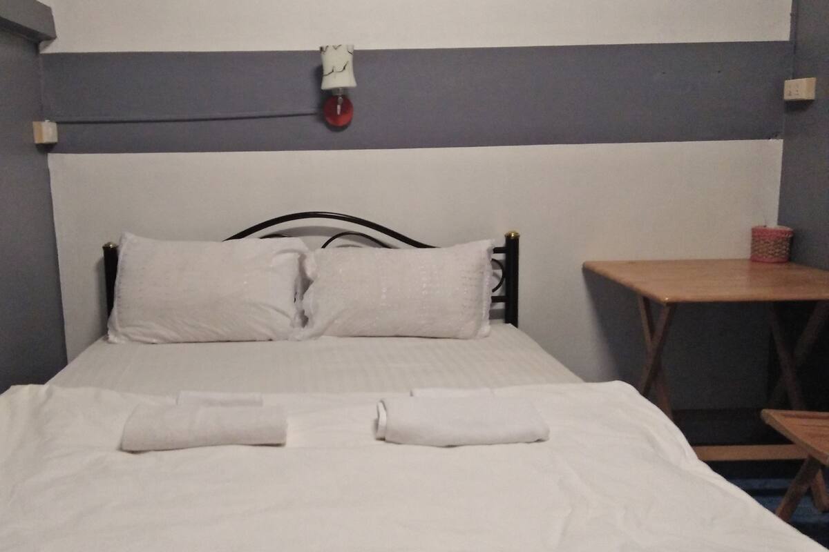 Double Room, Private Bathroom (Aircon) | Egyptian cotton sheets, premium bedding, blackout drapes, soundproofing