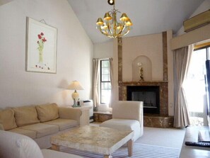 Cottage, 2 Bedrooms | Living room | Flat-screen TV
