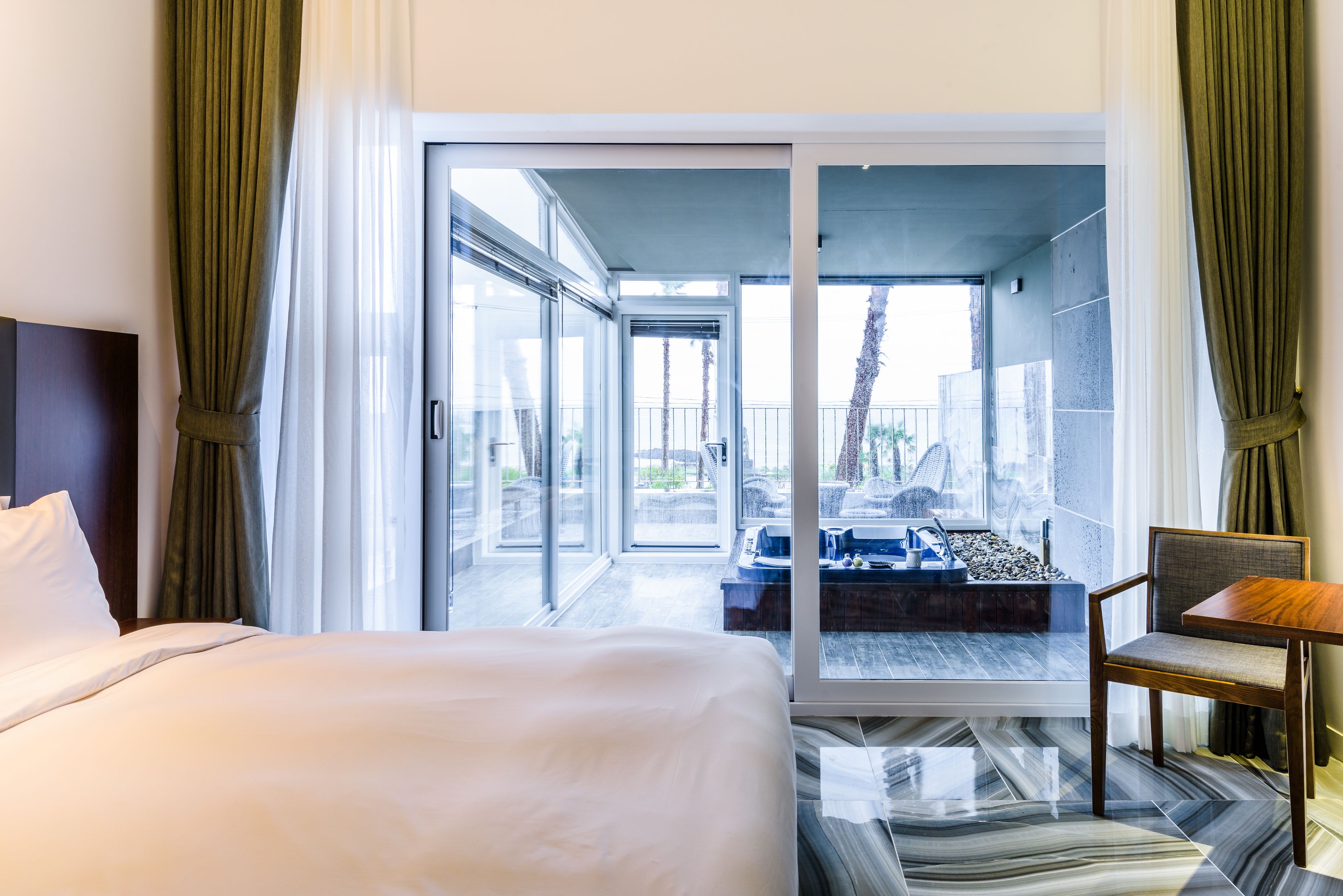 in-room safe, desk, blackout curtains, soundproofing