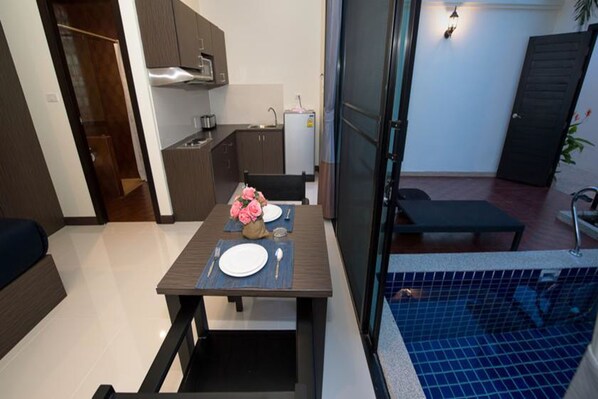In-room dining - Anchan Private Pool Villas (Chalong)