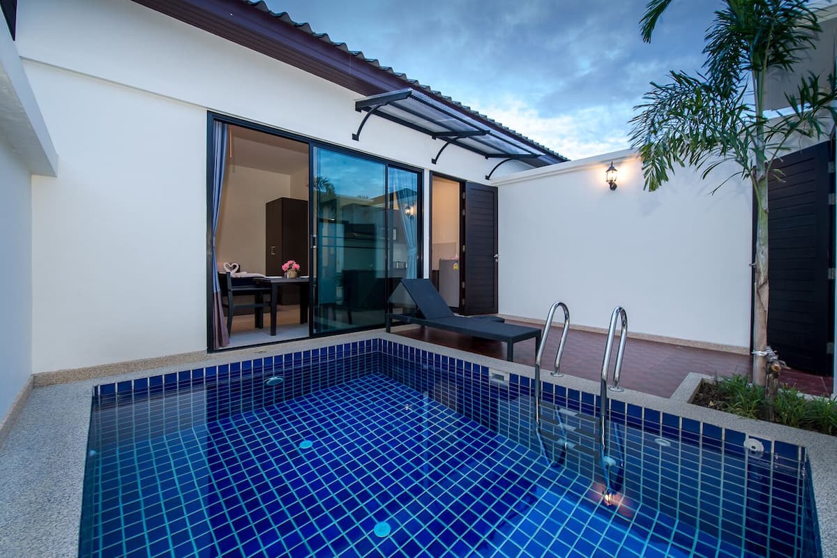 Villa, piscina privata (Double Bed or Twin Bed) | 1 camera, una cassaforte in camera, una scrivania, Wi-Fi gratuito