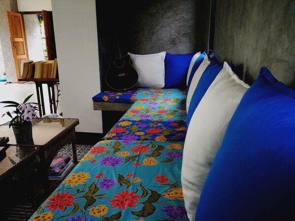 Lobby sitting area - The Umbrella House (Kamala)