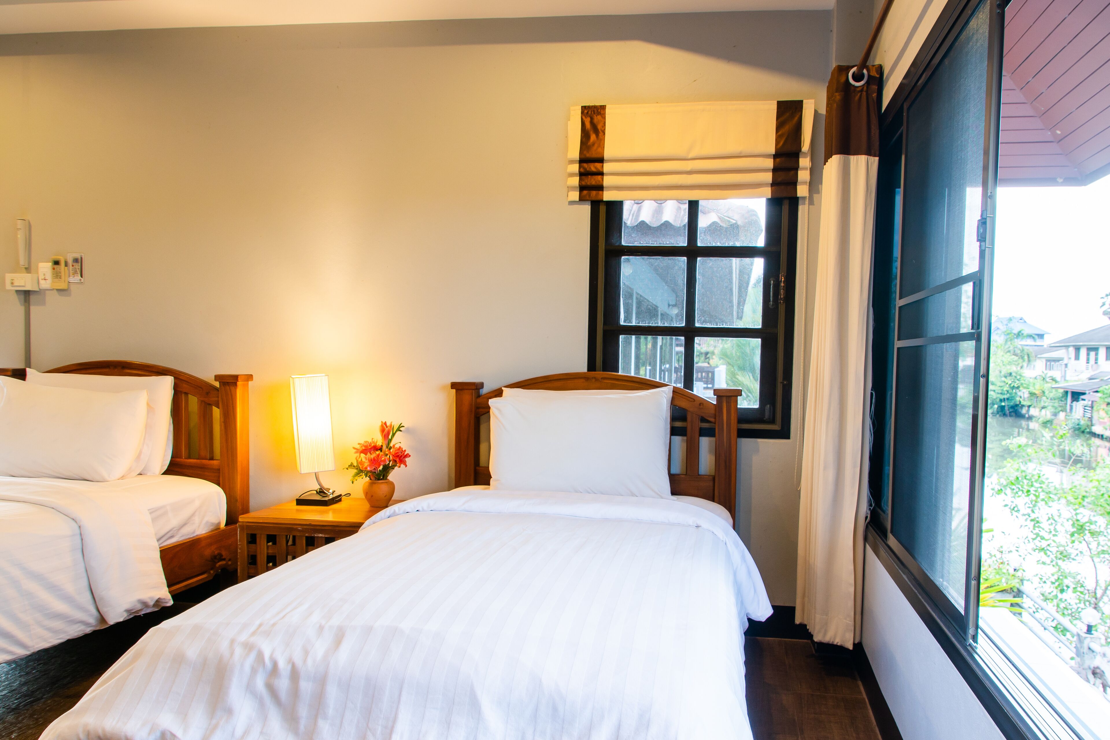 superior twin room | desk, free wifi