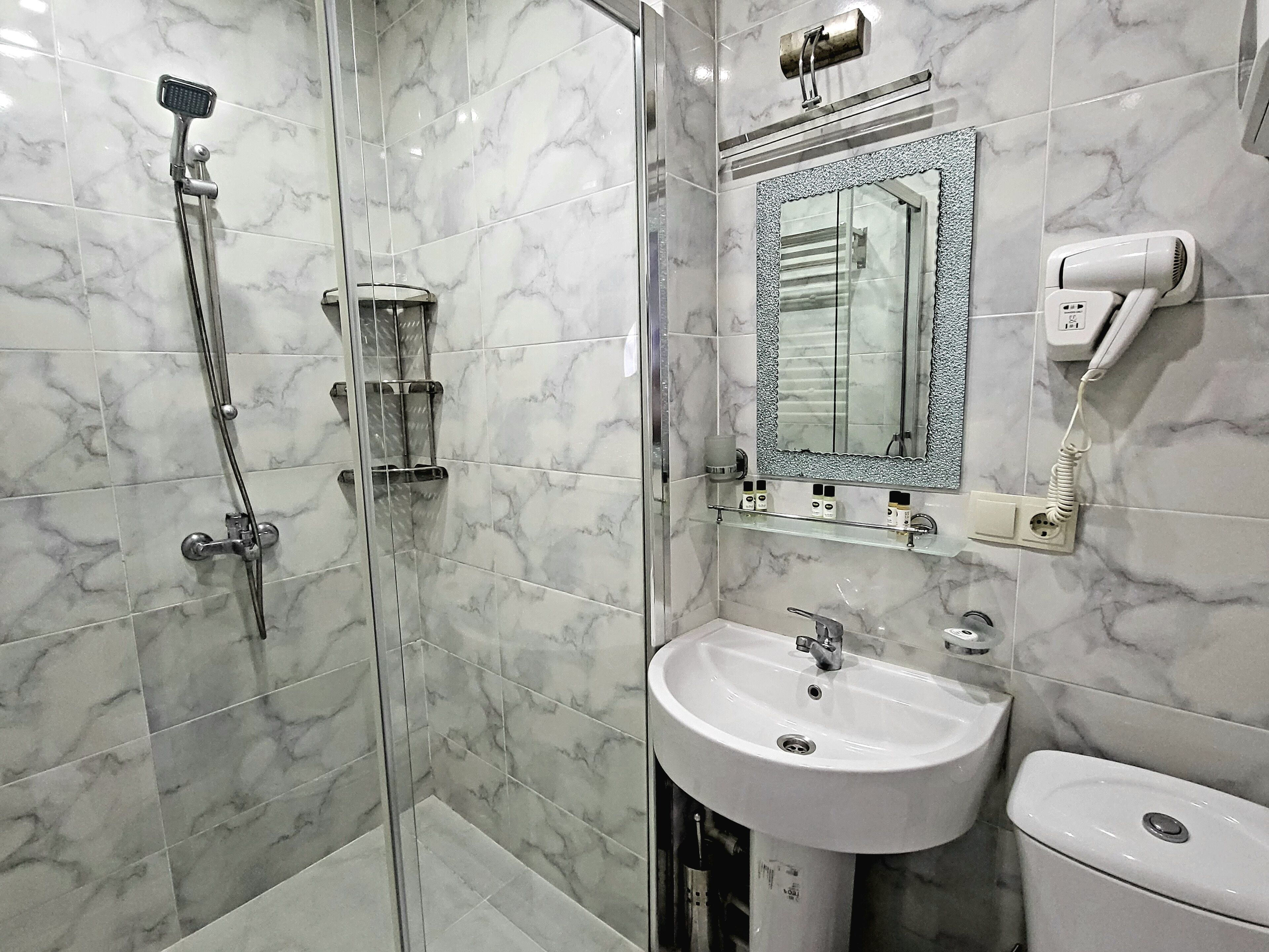 Rock Hotel First Line