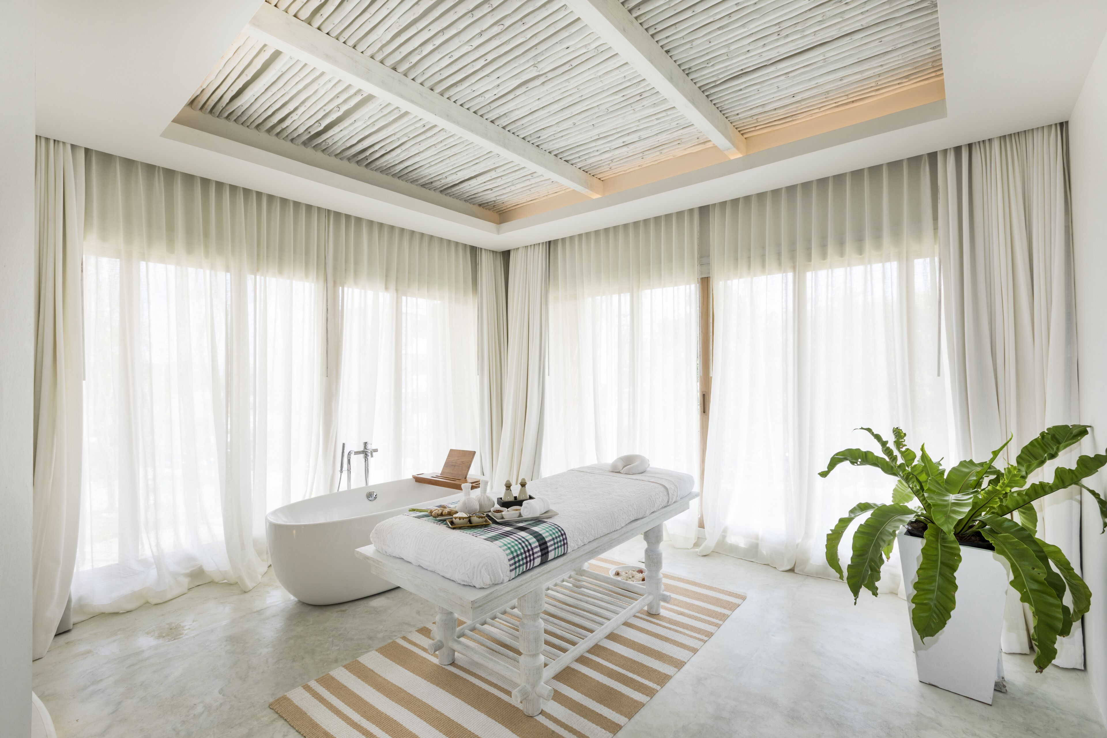 couples treatment room(s), body treatments, aromatherapy, thai massages