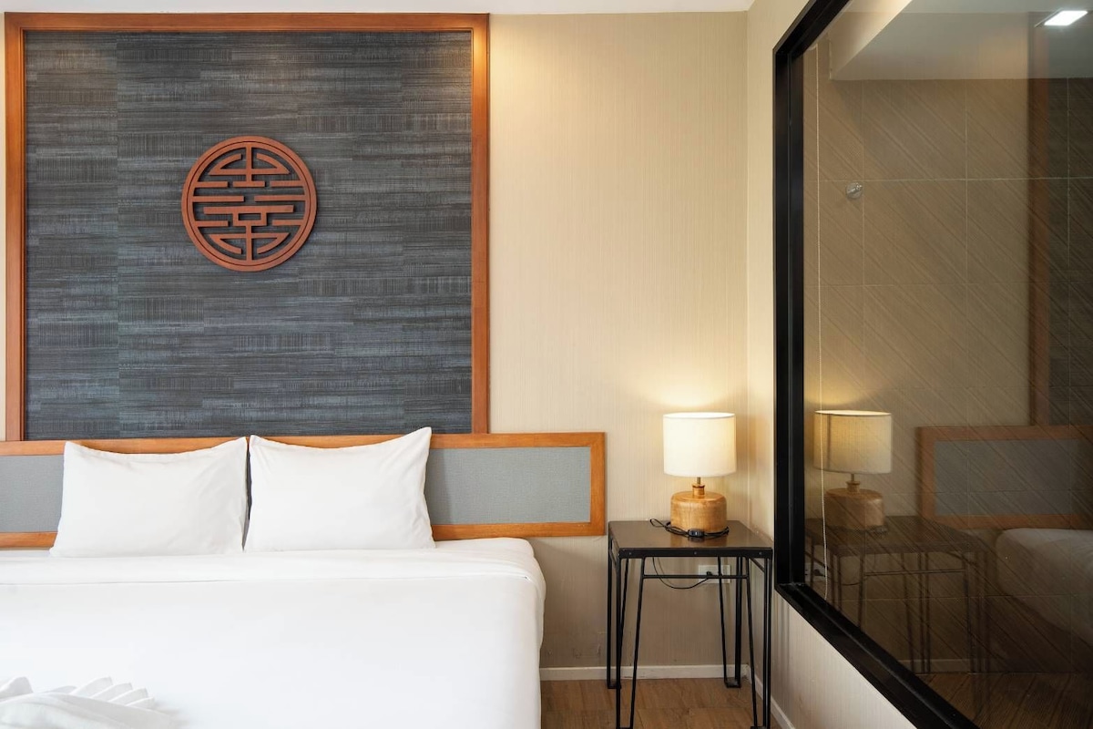Standard Double Room | In-room safe, desk, WiFi (free), bed sheets