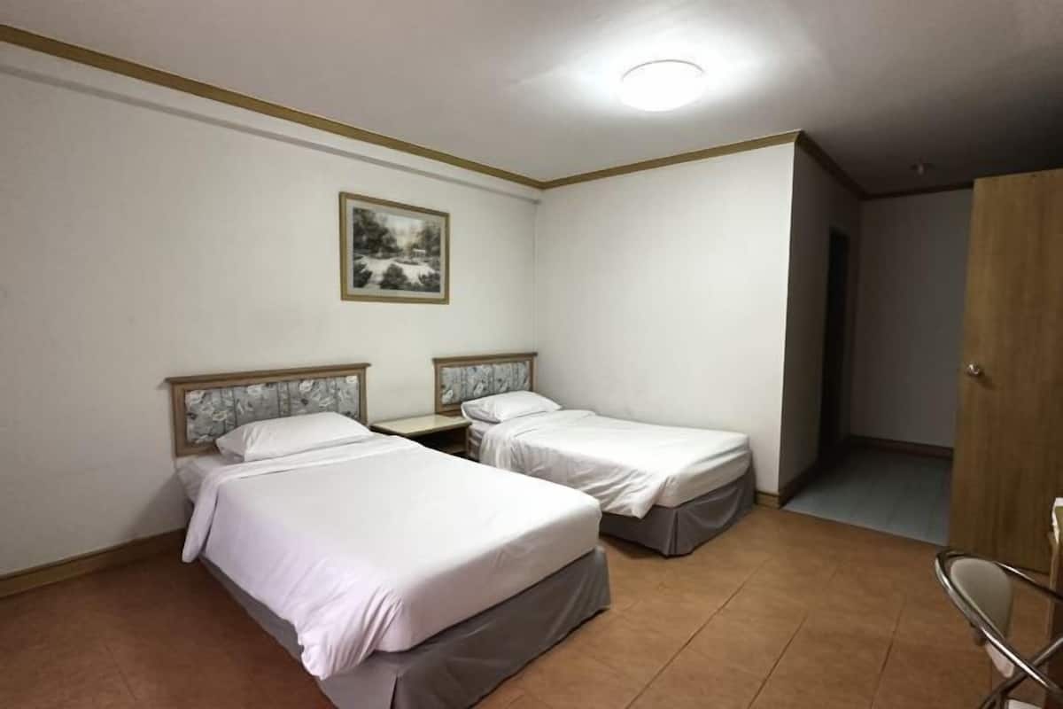 1 chambre, coffres-forts dans les chambres, Wi-Fi gratuit