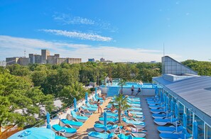 Indoor pool, seasonal outdoor pool, pool loungers