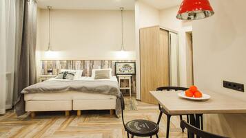 Premium bedding, down duvets, minibar, in-room safe