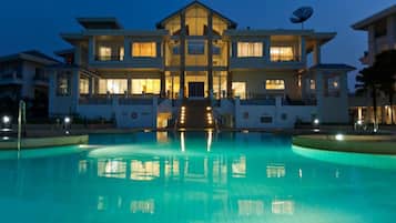Outdoor pool, pool umbrellas, pool loungers