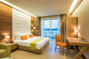 3 habitaciones, minibar y caja de seguridad en la habitación 