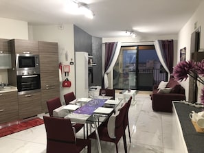 Appartement Confort, 2 chambres, vue sur la mer | 2 chambres, draps en coton égyptien, literie de qualité