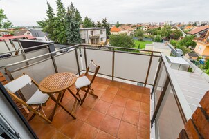 Minibar, in-room safe, desk, rollaway beds