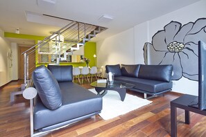 Interior detail - MSB Pool with Terrace (Barcelona)