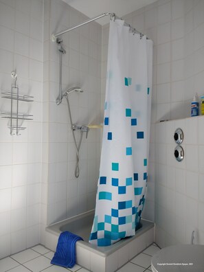 Bathroom shower - Domizil Domblick Speyer (Speyer)