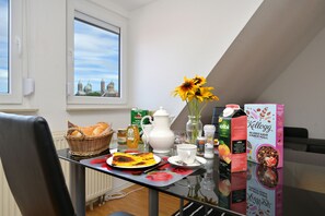 Classic-Studio, 2 Einzelbetten, Küche, Stadtblick | Ausblick vom Zimmer