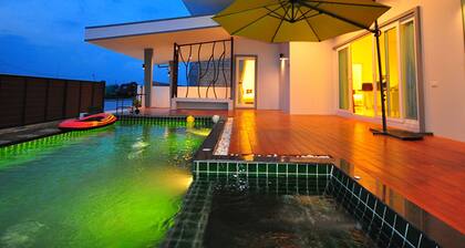 Jira Pool Villa