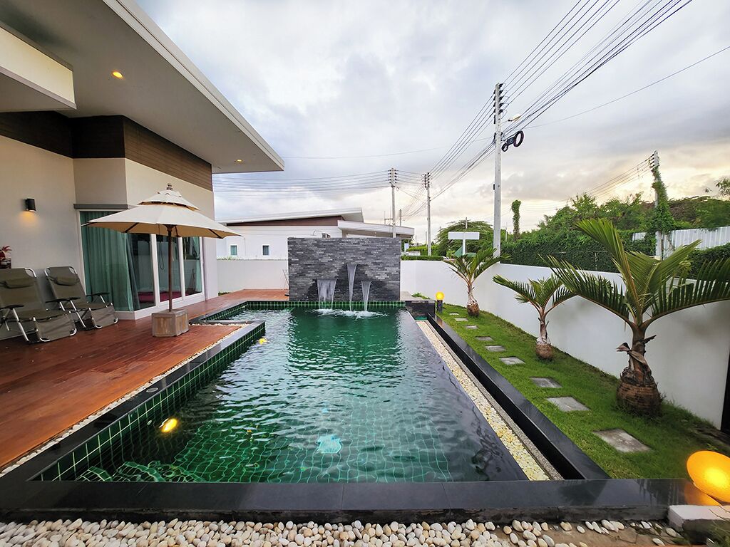ด้านหน้าที่พัก
